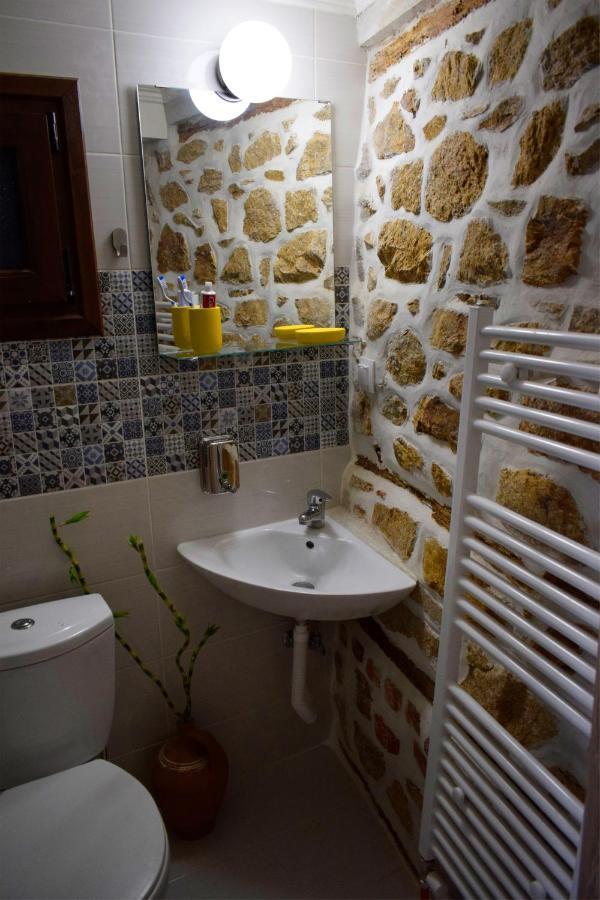 Villa Renovated Old Manor House With Yard Arnea Exterior foto