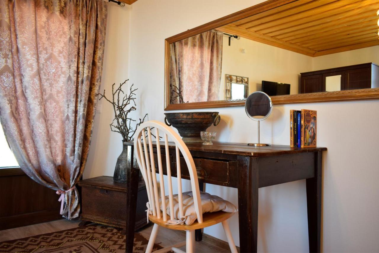 Villa Renovated Old Manor House With Yard Arnea Exterior foto