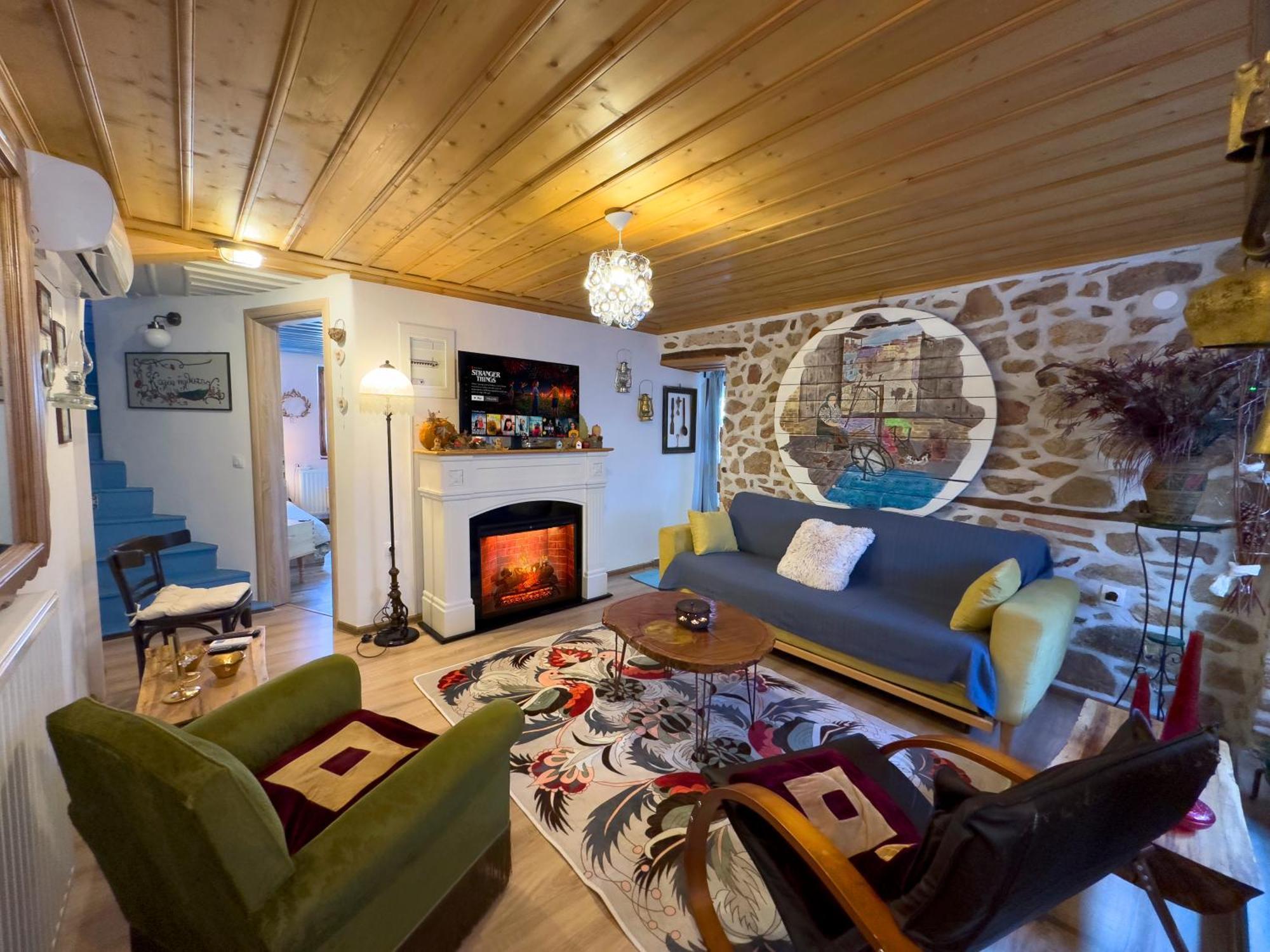 Villa Renovated Old Manor House With Yard Arnea Exterior foto